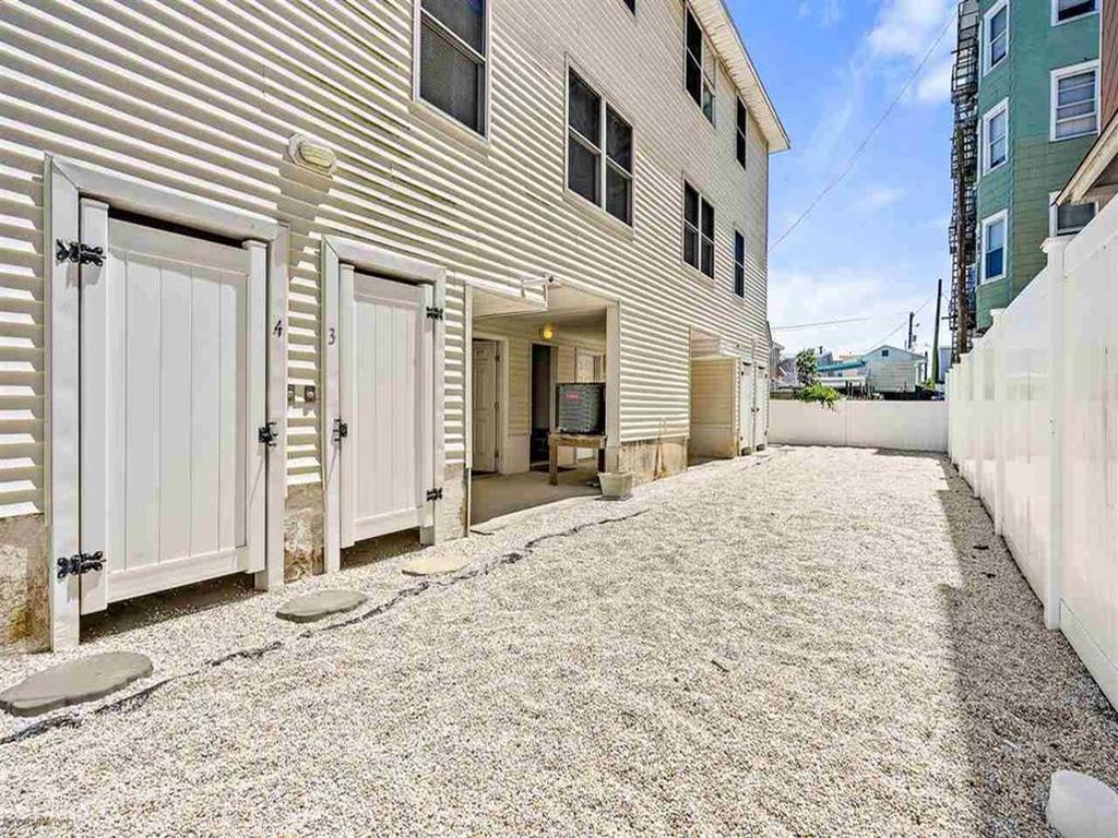 310 EAST POPLAR AVENUE UNIT 3 WILDWOOD SUMMER VACATION RENTALS at